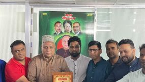 সিলেট জেলা যুবদলের নবগঠিত কমিটির সিনিয়র যুগ্ম সাধারণ সম্পাদক  মাসরুর  রাসেলকে সংবর্ধনা স্মারক প্রদান