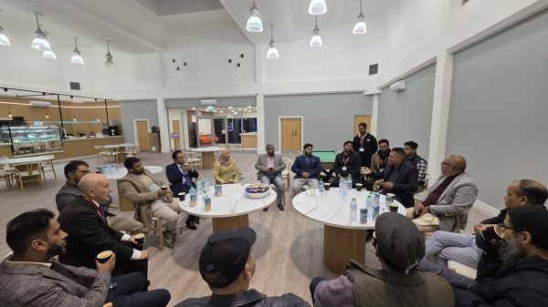 লুটনে উচ্চশিক্ষা ও উজ্জ্বল ভবিষ্যৎ গড়ার প্রত্যয়ে গ্রিন ভ্যালি একাডেমির কমিউনিটি এনগেজমেন্ট সভা
